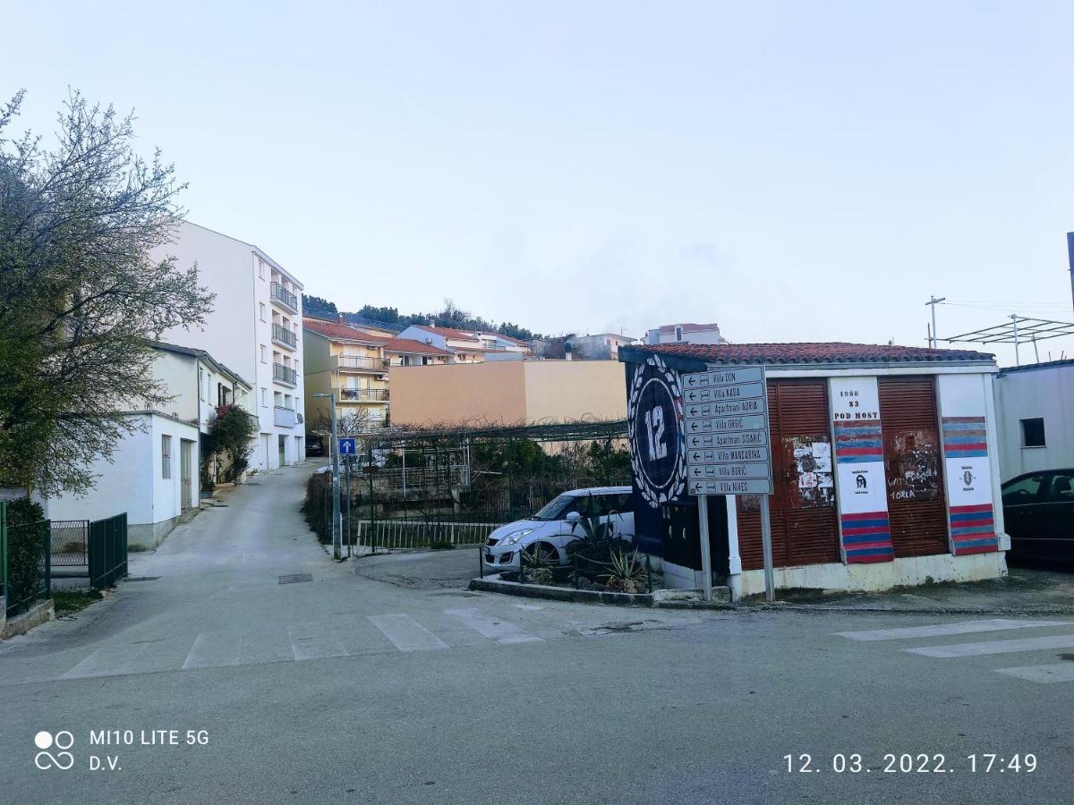 Apartmani Daniela Подгора Екстер'єр фото