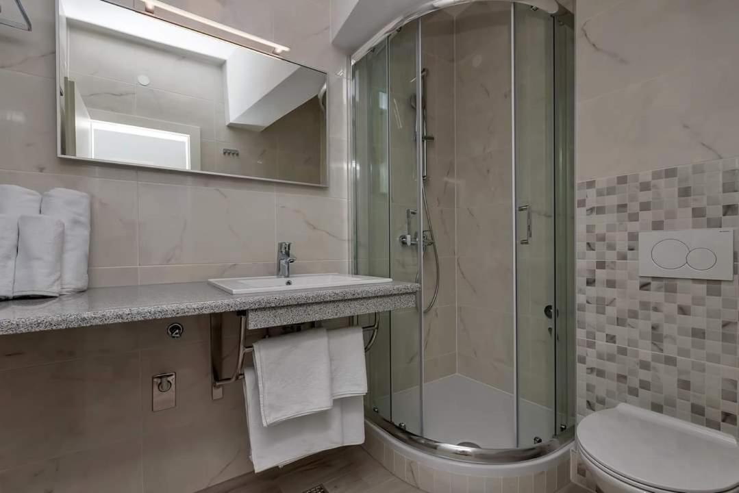 Apartmani Daniela Подгора Екстер'єр фото