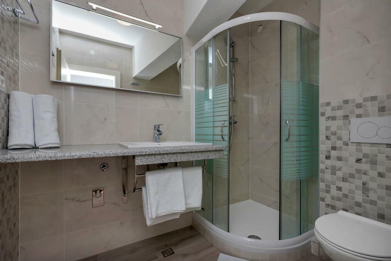 Apartmani Daniela Подгора Екстер'єр фото